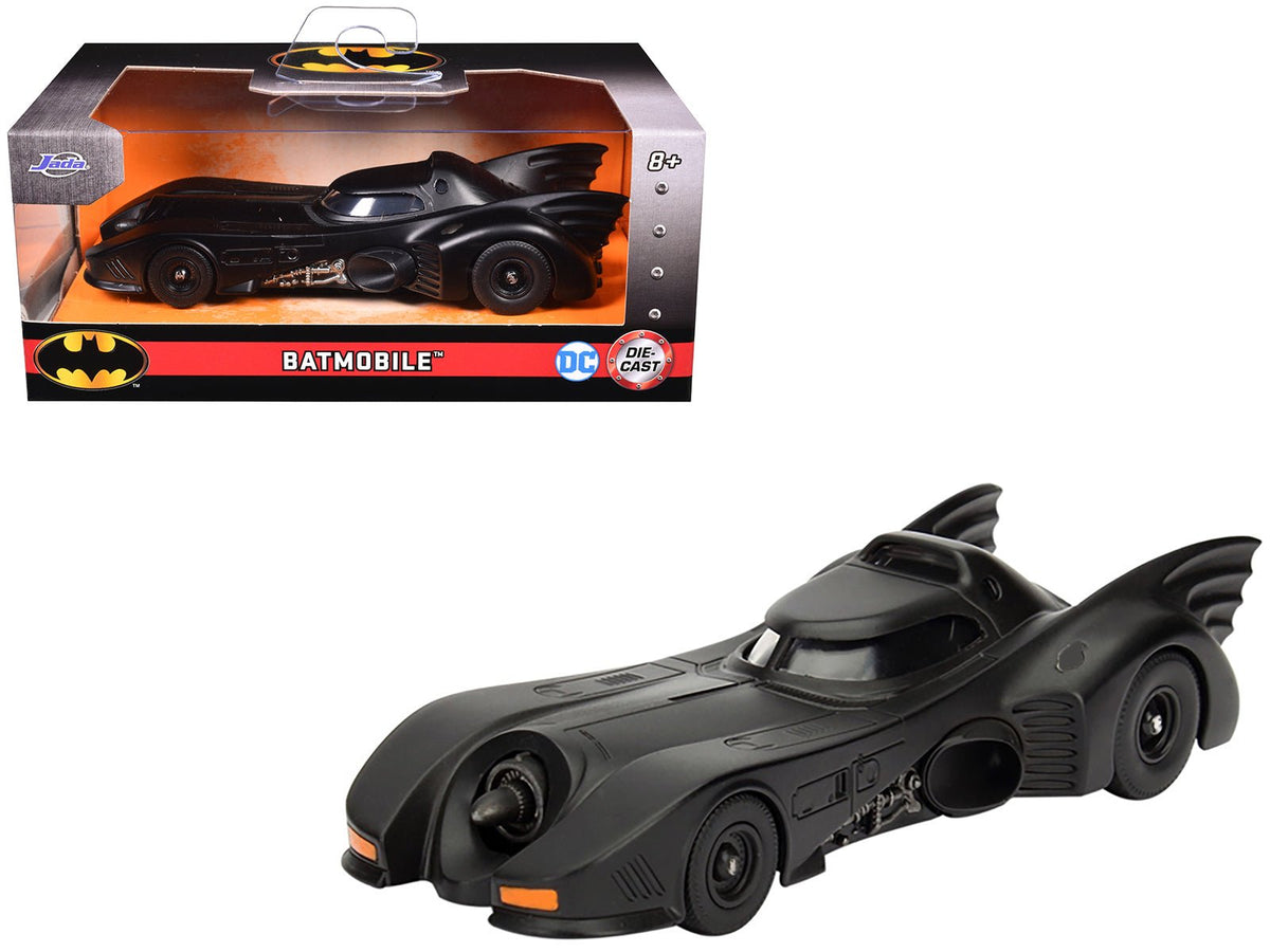 1989 Batman Batmobile 1/32 Diecast Model Car by Jada free shipping USA