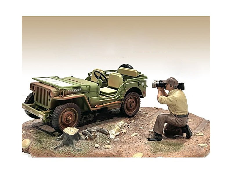 "4X4 Mechanic" Figure 7 for 1/18 Scale Models by American Diorama free shipping USA