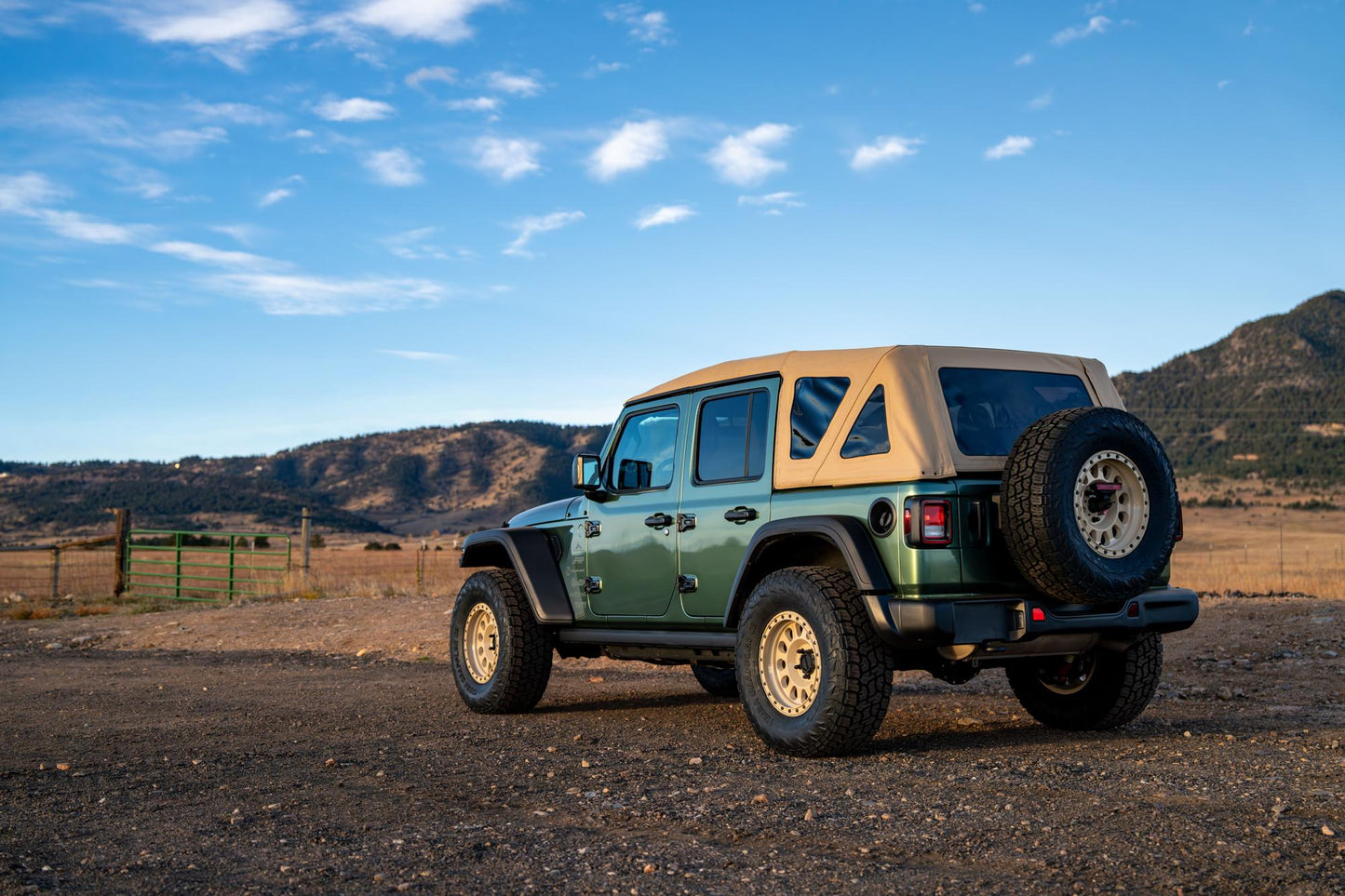 ETop Jeep 2018-26 Wrangler JL; 2-Door (Squareback; Champagne)