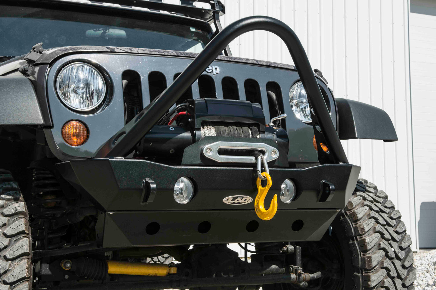 JK Signature Series Shorty Front Bumper W/ Bull Bar
