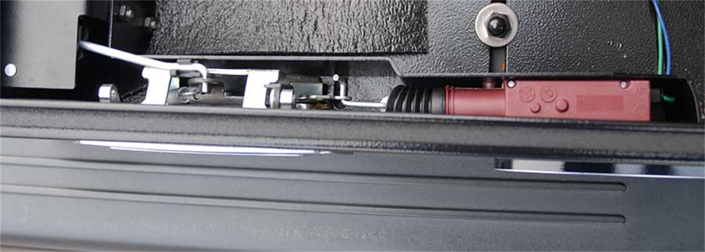 Truck Covers USA AX-603 Truck Tool Box