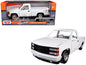 1992 Chevrolet 454 SS Pickup Truck White 1/24 Diecast Model Car by Motormax  free shipping USA