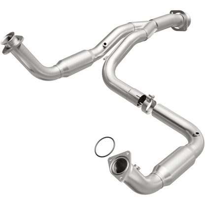 MagnaFlow 2008-2010 Chevrolet Silverado 2500 HD 6.0L | 2007-2010 Chevrolet Silverado 3500 HD 6.0L California Grade CARB Compliant Direct-Fit Catalytic Converter 4551644