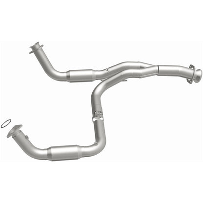 MagnaFlow 2008-2010 Chevrolet Silverado 2500 HD 6.0L | 2007-2010 Chevrolet Silverado 3500 HD 6.0L California Grade CARB Compliant Direct-Fit Catalytic Converter 4551644