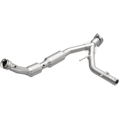 MagnaFlow 2003-2004 Ford Expedition 5.4L California Grade CARB Compliant Direct-Fit Catalytic Converter 4583078