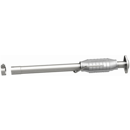 MagnaFlow 2004-2006 Jeep Wrangler 4.0L OEM Grade Federal / EPA Compliant Direct-Fit Catalytic Converter 49000
