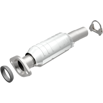 MagnaFlow 2004-2006 Toyota Sienna 3.3L OEM Grade Federal / EPA Compliant Direct-Fit Catalytic Converter 49030