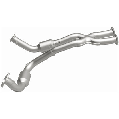 MagnaFlow 2006-2010 Jeep Grand Cherokee 6.1L OEM Grade Federal / EPA Compliant Direct-Fit Catalytic Converter 49046