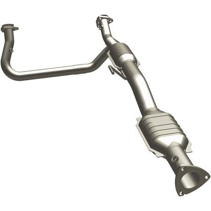 MagnaFlow 2000-2005 Chevrolet Astro 4.3L | 2000-2005 GMC Safari 4.3L OEM Grade Federal / EPA Compliant Direct-Fit Catalytic Converter 49082