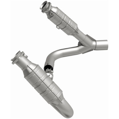 MagnaFlow 2008 Chrysler Aspen 4.7L | 2008 Dodge Durango 4.7L OEM Grade Federal / EPA Compliant Direct-Fit Catalytic Converter 49638