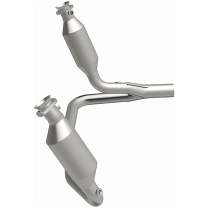 MagnaFlow 2004 Dodge Dakota 3.7L | 2004 Dodge Dakota 4.7L OEM Grade Federal / EPA Compliant Direct-Fit Catalytic Converter 49657
