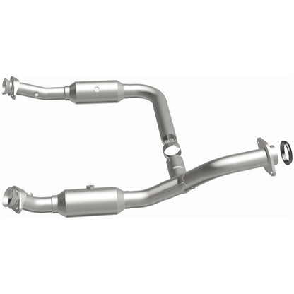 MagnaFlow OEM Grade Federal / EPA Compliant Direct-Fit Catalytic Converter 49672