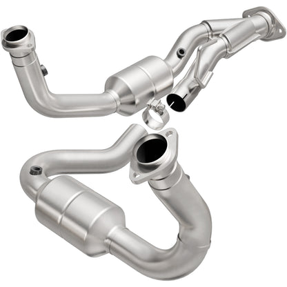 MagnaFlow 2005-2006 Jeep Grand Cherokee 4.7L OEM Grade Federal / EPA Compliant Direct-Fit Catalytic Converter 49686