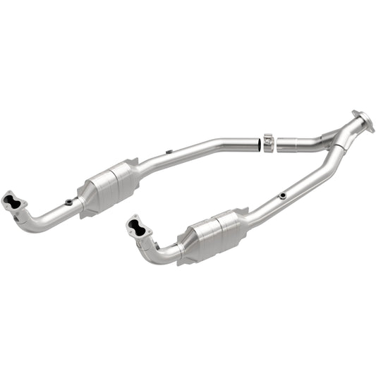 MagnaFlow 1999-2002 Land Rover Discovery 4.0L | 2003-2004 Land Rover Discovery 4.6L OEM Grade Federal / EPA Compliant Direct-Fit Catalytic Converter 49720