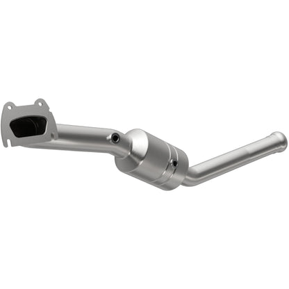 MagnaFlow 2011-2012 Dodge Durango 3.6L | 2011-2012 Jeep Grand Cherokee 3.6L OEM Grade Federal / EPA Compliant Direct-Fit Catalytic Converter 49737