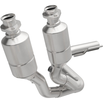 MagnaFlow 1999-2004 Jeep Grand Cherokee 4.0L OEM Grade Federal / EPA Compliant Direct-Fit Catalytic Converter 49744