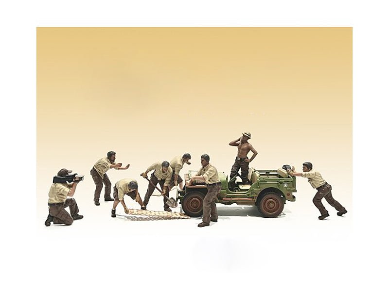"4X4 Mechanic" 8 piece Figure Set for 1/18 scale models by American Diorama  free shipping USA