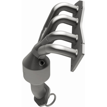 MagnaFlow 2009-2012 Toyota RAV4 2.5L California Grade CARB Compliant Direct-Fit Manifold Catalytic Converter 5582327