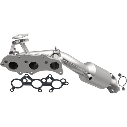 MagnaFlow 2013-2015 Toyota 4Runner 4.0L | 2013-2014 Toyota FJ Cruiser 4.0L California Grade CARB Compliant Direct-Fit Manifold Catalytic Converter 5582431