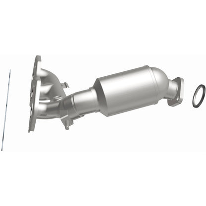 MagnaFlow 2011 Toyota Sienna 3.5L California Grade CARB Compliant Direct-Fit Manifold Catalytic Converter 5582556