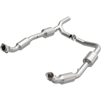 MagnaFlow 2007-2008 Ford E-150 4.6L | 2007-2008 Ford E-250 4.6L California Grade CARB Compliant Direct-Fit Catalytic Converter 5582640