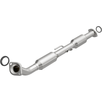 MagnaFlow 2013-2015 Toyota Tacoma 2.7L California Grade CARB Compliant Direct-Fit Catalytic Converter 5582703