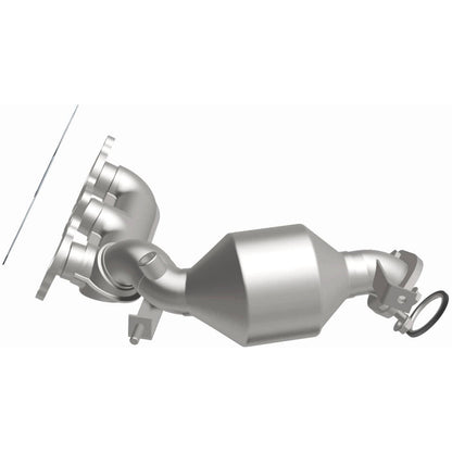 MagnaFlow 2004-2006 Toyota Sienna 3.3L California Grade CARB Compliant Direct-Fit Manifold Catalytic Converter 5582834