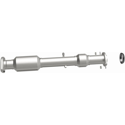 MagnaFlow 2014-2015 Toyota Highlander 3.5L California Grade CARB Compliant Direct-Fit Catalytic Converter 5592534