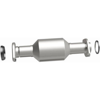 MagnaFlow 2011-2015 Toyota Sienna 3.5L California Grade CARB Compliant Direct-Fit Catalytic Converter 5592546