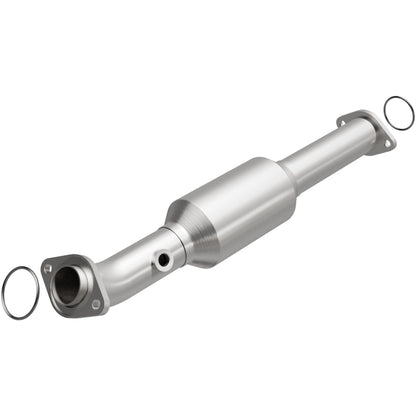 MagnaFlow 2012-2015 Toyota Tacoma 4.0L California Grade CARB Compliant Direct-Fit Catalytic Converter 5592661
