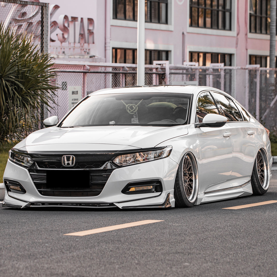 American Modified Aerodynamic Side Skirt White - AMHMBA00401