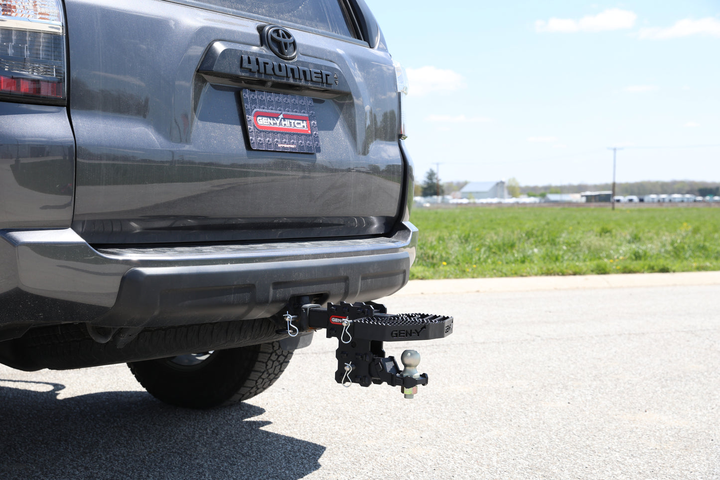 GEN-Y - Serrated Hitch Step - GH-060