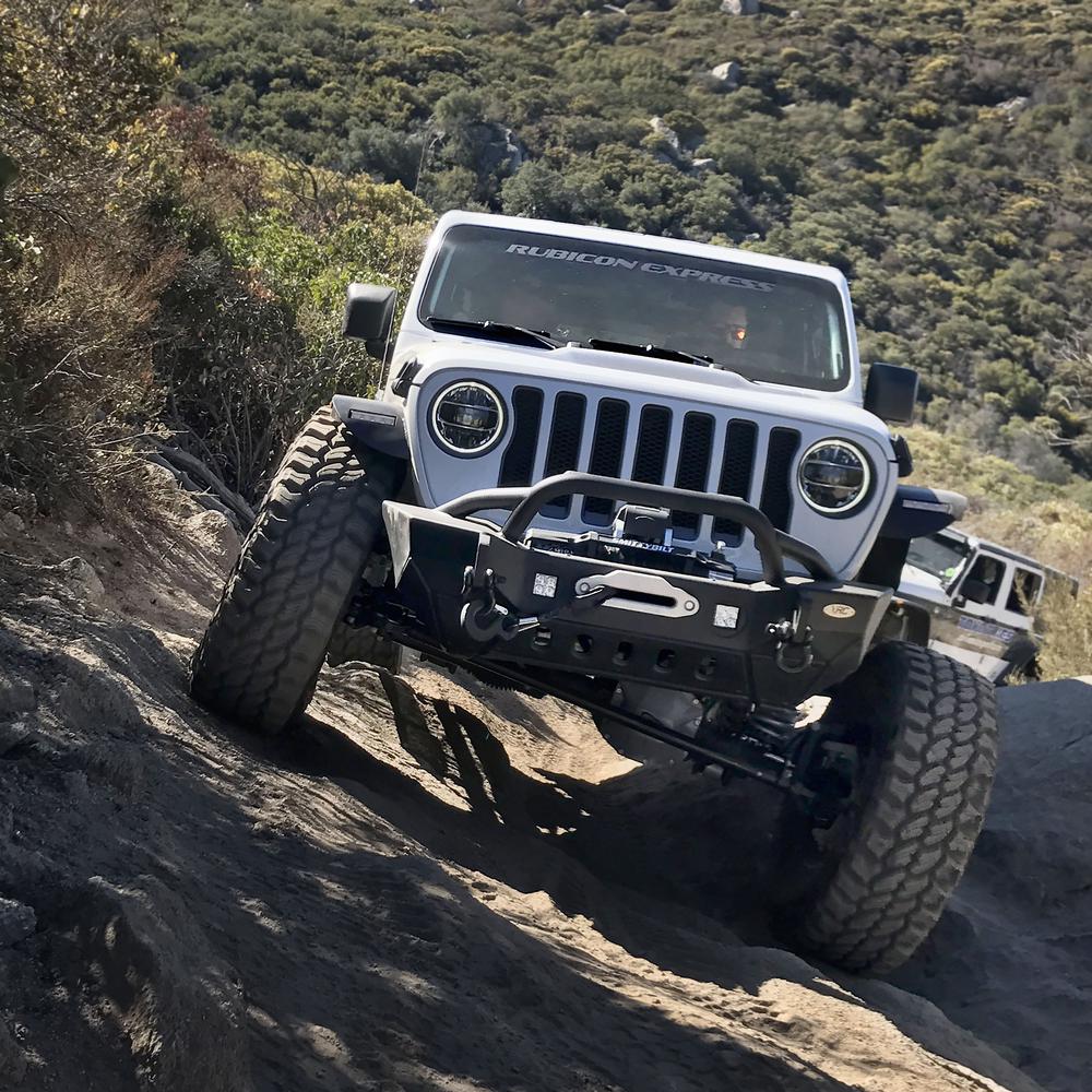 JL 2.5" Superride Lift Kit With Twin Tube Shocks