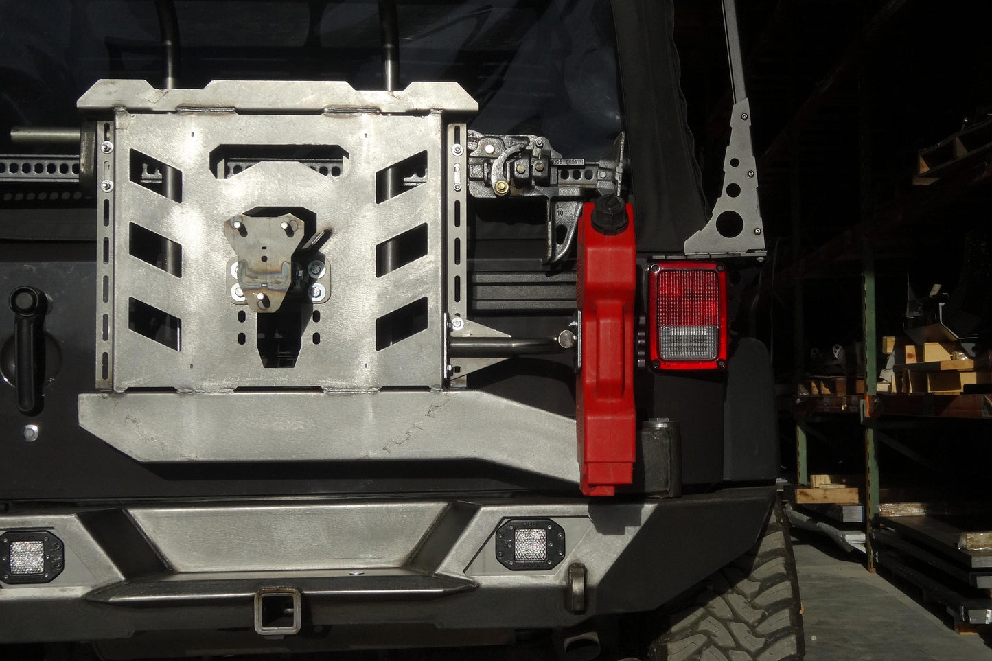 Destroyer RotoPax  2 Or 3 Gallon Single Side Mount