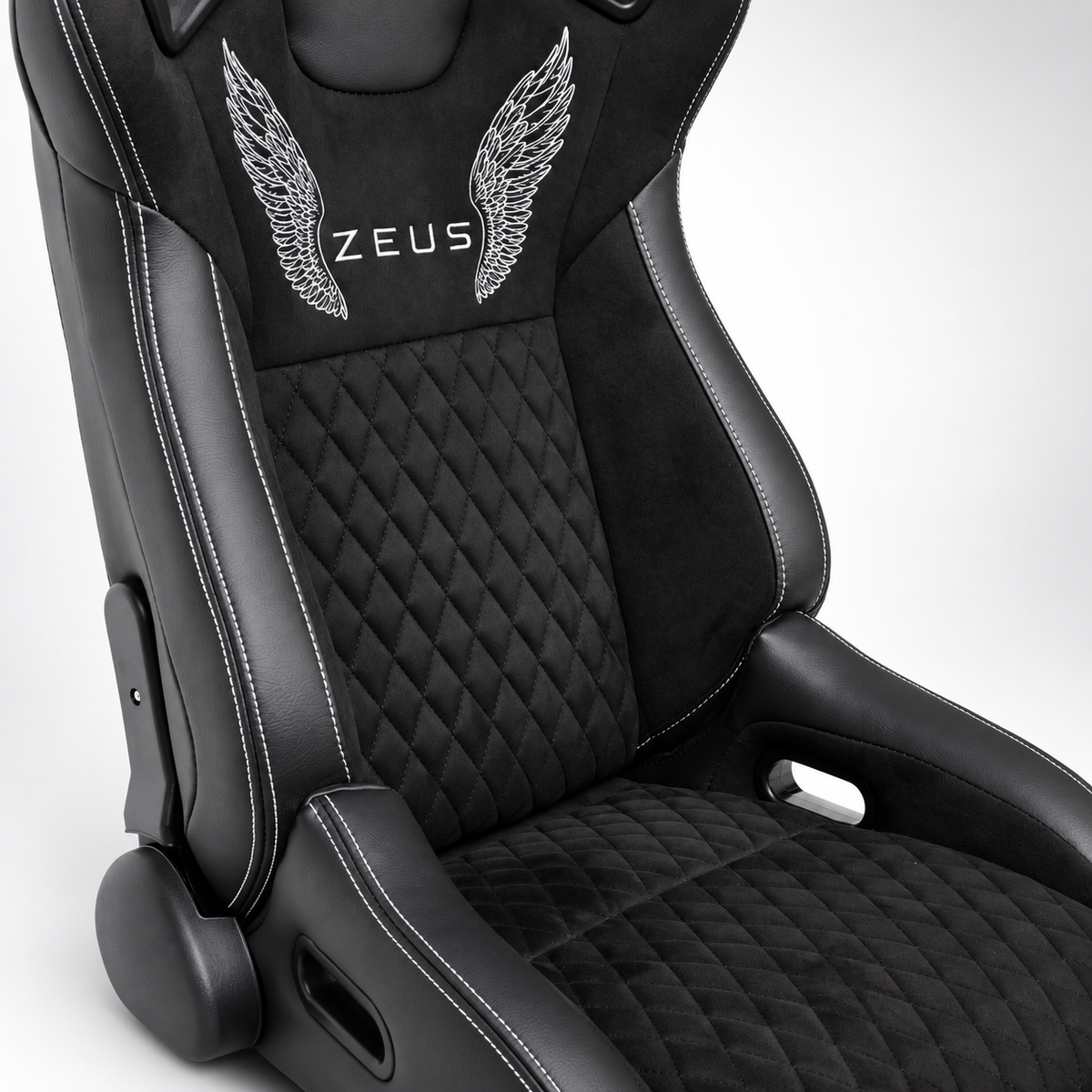 ZUES Collection Black Bull Boost Reclinable Adjustable Racing Bucket Seat
