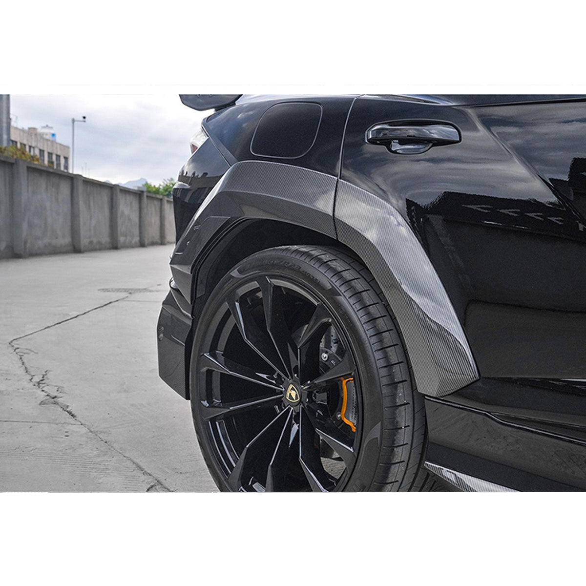 IMP Style Carbon Fiber Rear Wide Fender Flares for Lamborghini Urus Truck